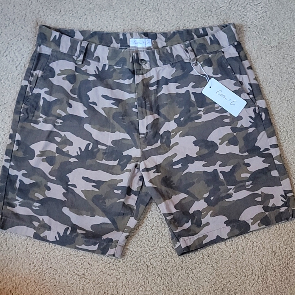 Cotton & Co Camo Shorts, Size 38